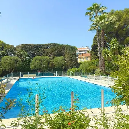 Lägenhet La Roya Luxury Near Pool Ac Parking