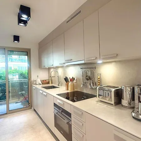La Roya Luxury Near Pool Ac Parking Lägenhet *