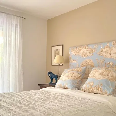La Roya Luxury Near Pool Ac Parking