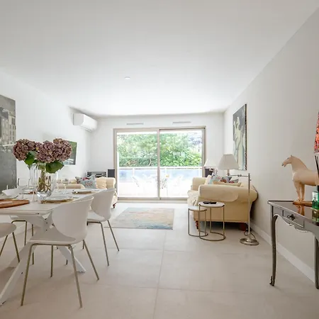 La Roya Luxury Near Pool Ac Parking *