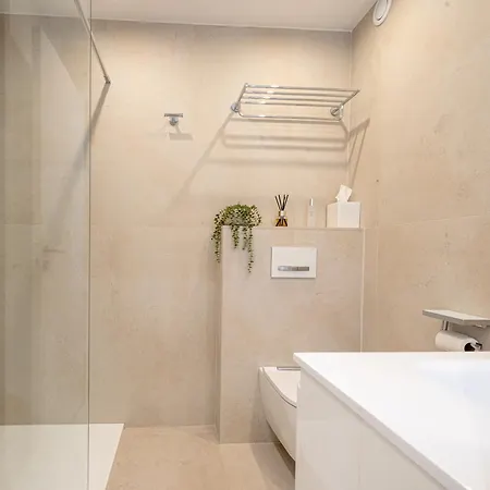 La Roya Luxury Near Pool Ac Parking 公寓 *
