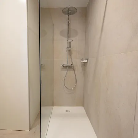 La Roya Luxury Near Pool Ac Parking * 戛纳