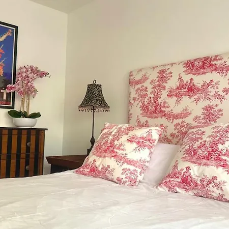 La Roya Luxury Near Pool Ac Parking Апартаменты
